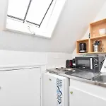 Spontini Victor Hugo Cosy Studio
